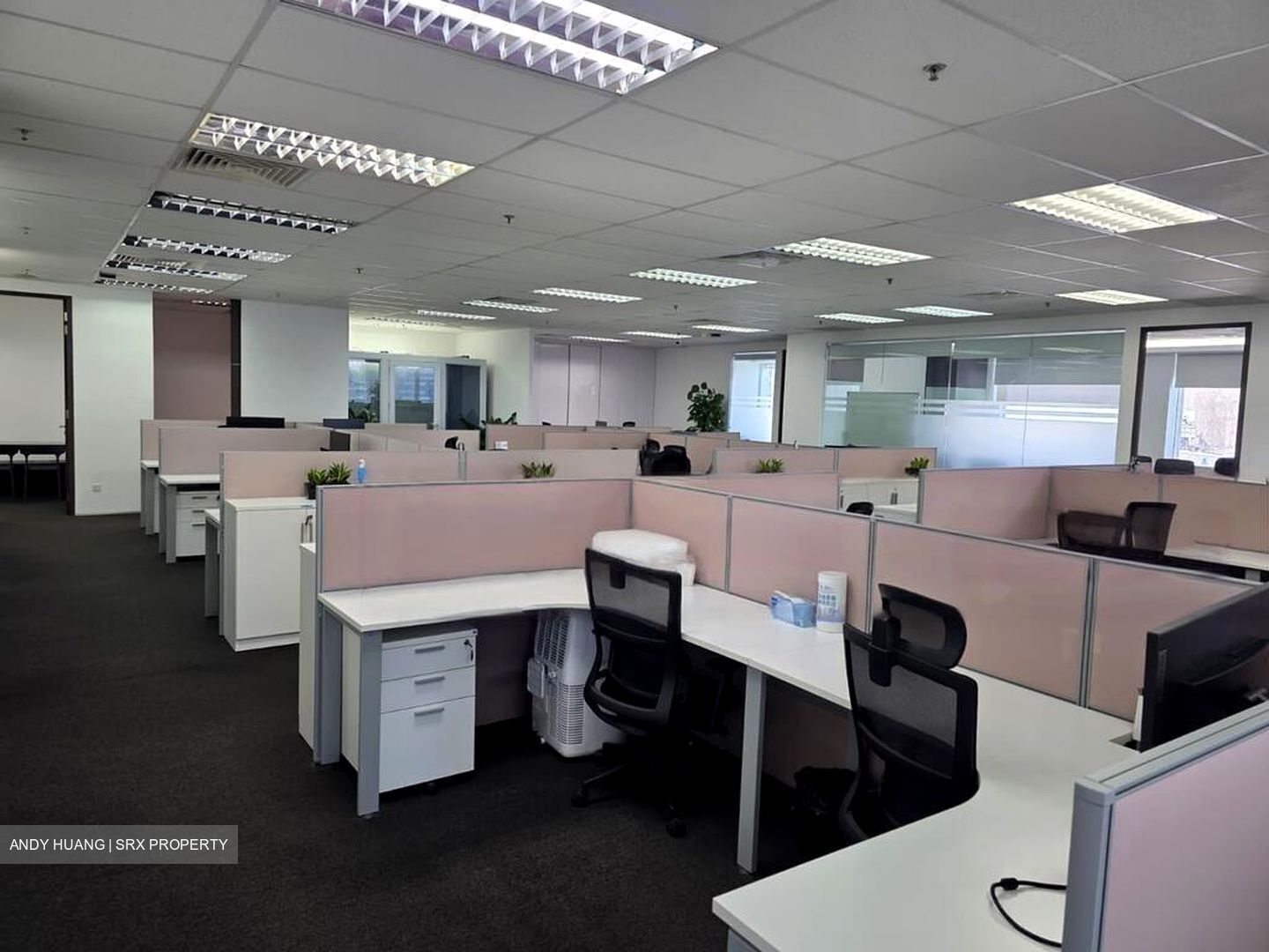 One Raffles Place (D1), Office #496874591